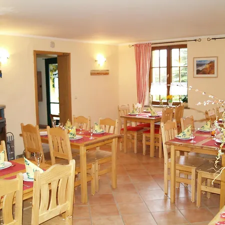 Wirtshaus Neuenkirchen Guest house Neuenkirchen auf Rugen